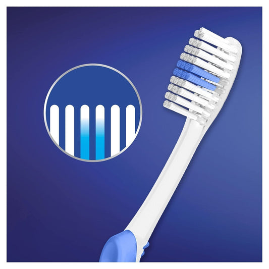 Oral-B Indicator 123 Medium Toothbrush for Optimal Plaque Removal and Comfortable Oral Care